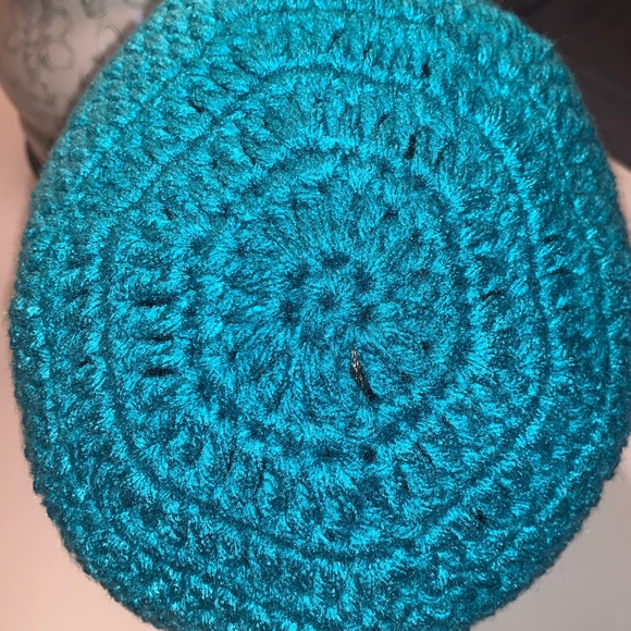 Crown in Dark Teal - Picture 4 of 8